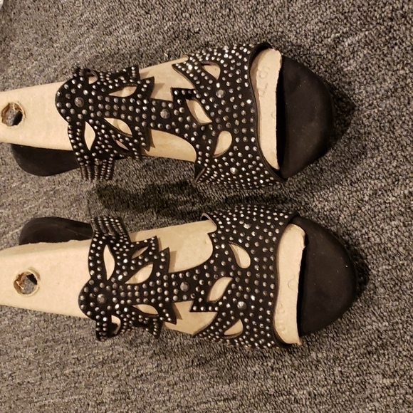 Joan Boyce Blk w/ Silv Bling Wedge Sandal, Sz 9.5, NWT - Picture 5 of 10